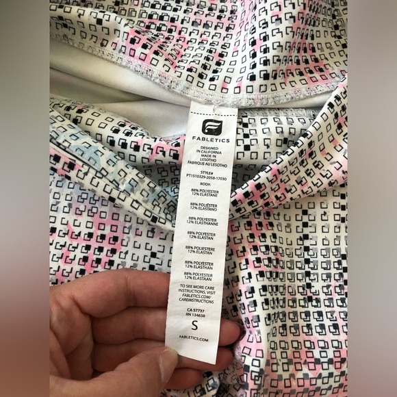 *LIKE NEW* Fabletics Women’s S Define PowerHold Mid-Rise Leggings - Arctic Print - Picture 7 of 12